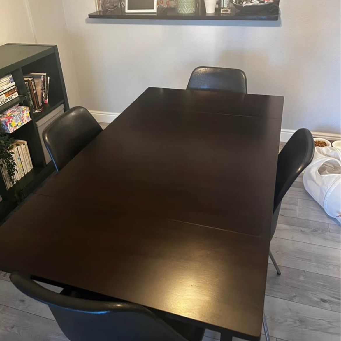 Dining Table And Chairs (set)