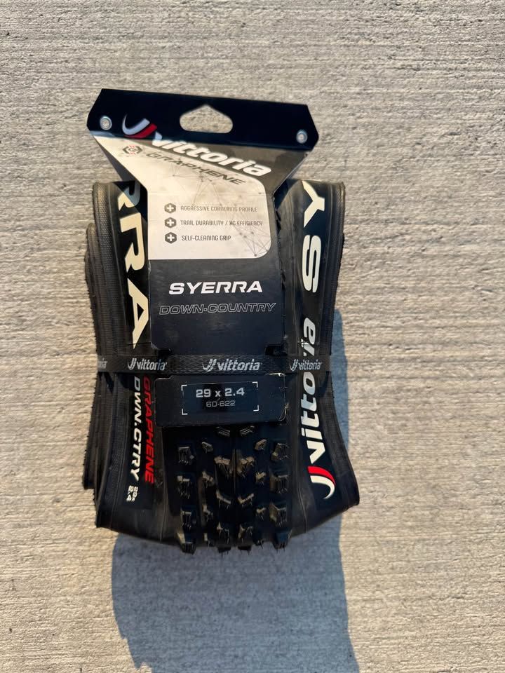 Vittoria syerra 29x2.4 TLR tire