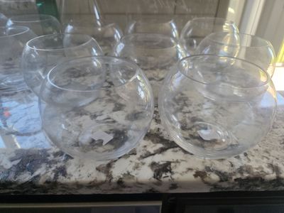 6" x 4.5" Clear Glass Bubble Bowl Vase: 20 of them