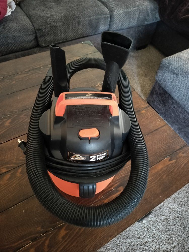 2.5 Gallon Shop Vac Wet/Dry Vacuum 2HP