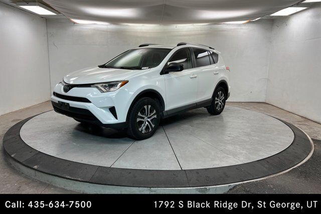 2018 TOYOTA RAV4 LE