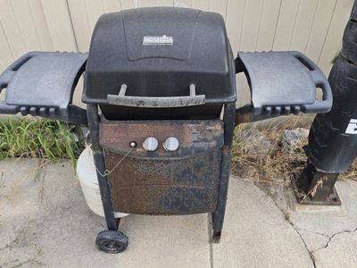 Char-Broil 2-Burner Liquid Propane Gas Grill with Side Shelves