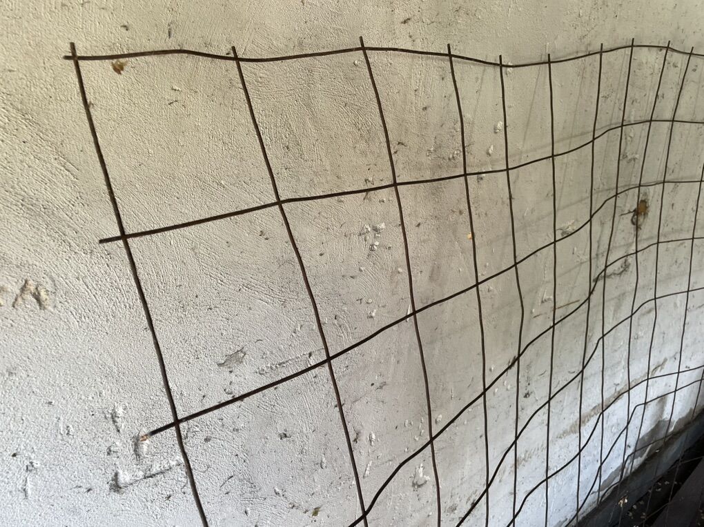 8.5 Ft Metal Fence /Chicken Wire /Garden Lattice