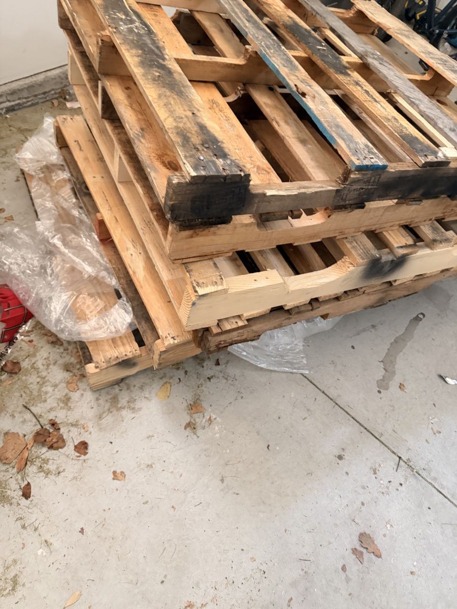 7 48x42 pallets