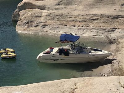 2000 Rinker 212 Captiva 55th Anniversary Edition