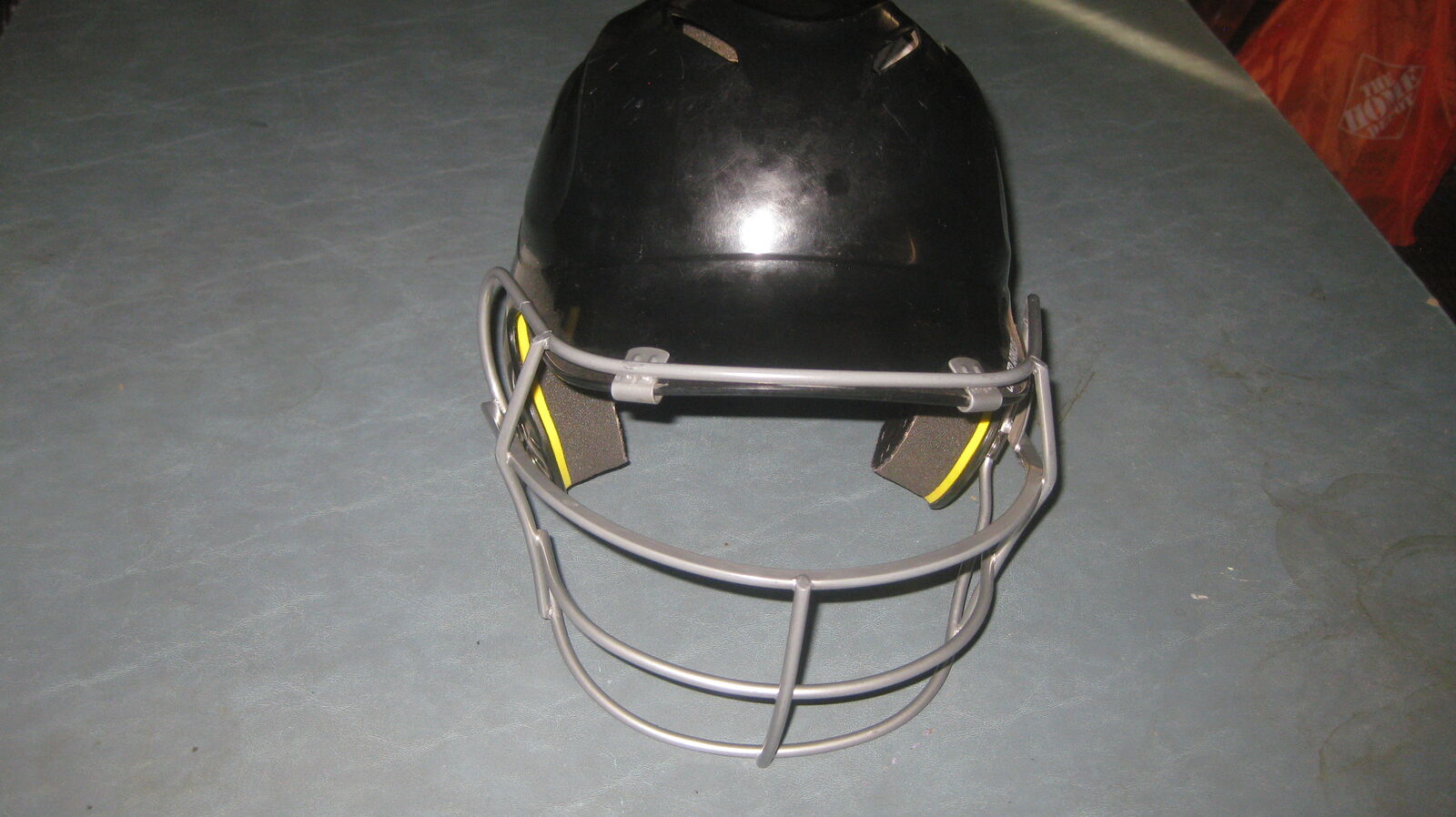 Baseball helmet, under armour 6 1/2- 7 3/4