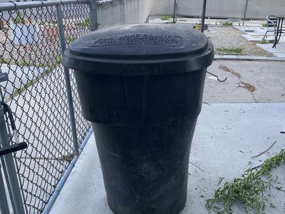 Garage Container black
