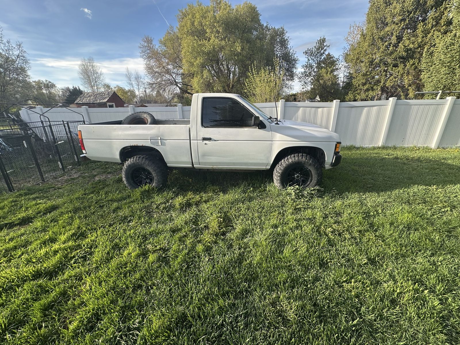 1991 Nissan manual 5 speed 4x4 pickup
