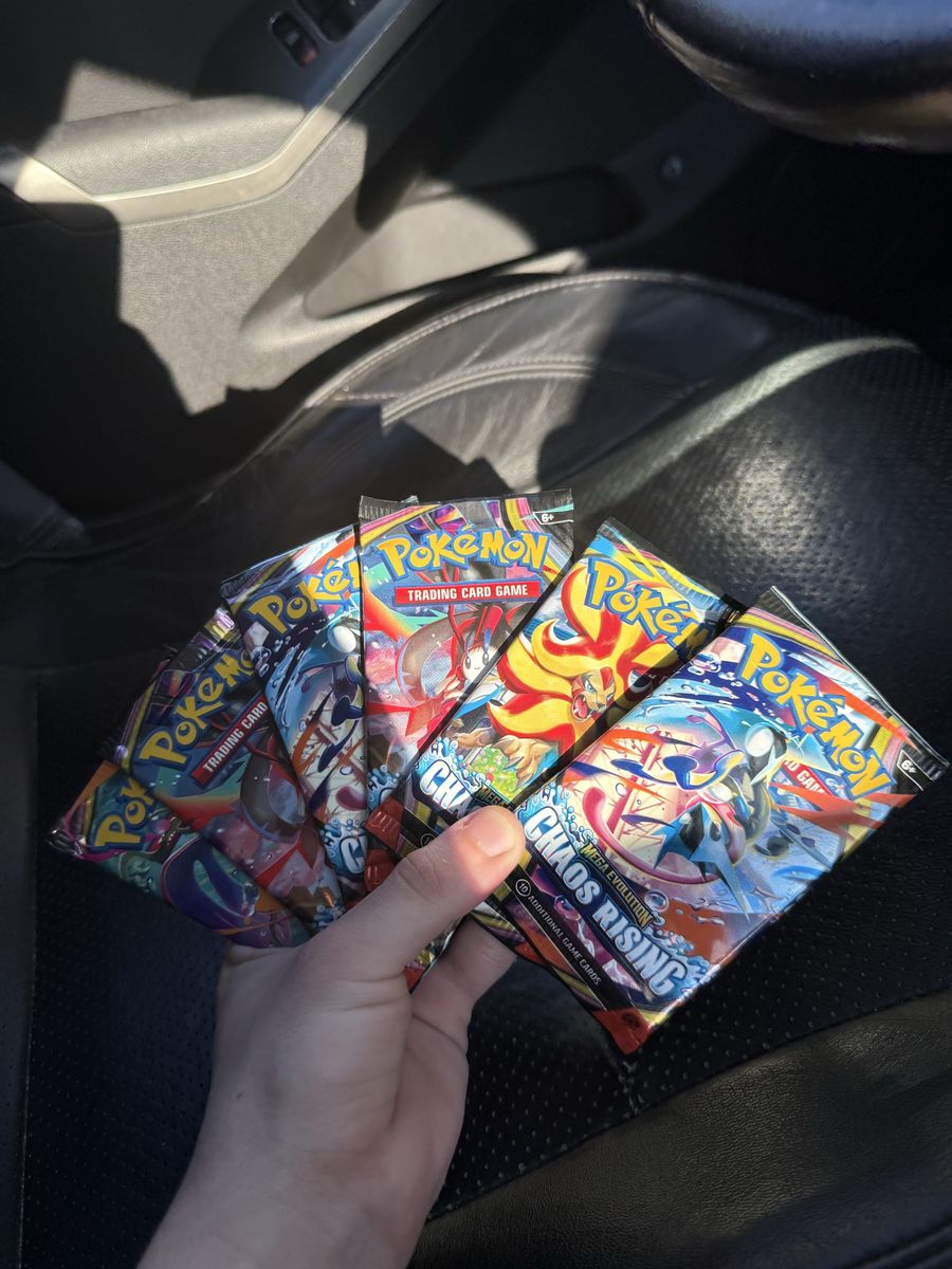 Pokémon Chaos Rising Booster Bundle (6 packs)