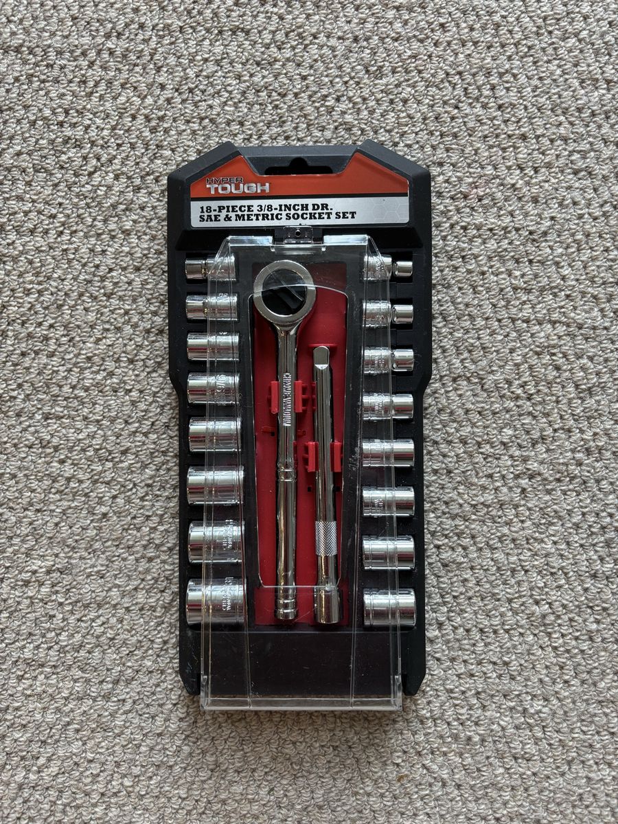 Hypertough 18 Pc. 3/8 Inch Drive SAE &MetricSocket