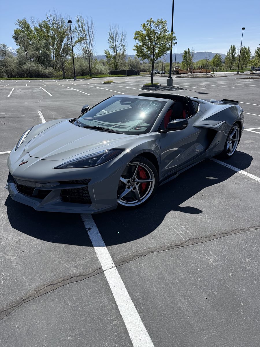 2025 Chevrolet Corvette E-Ray