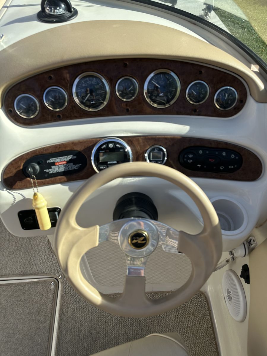 Main image 11