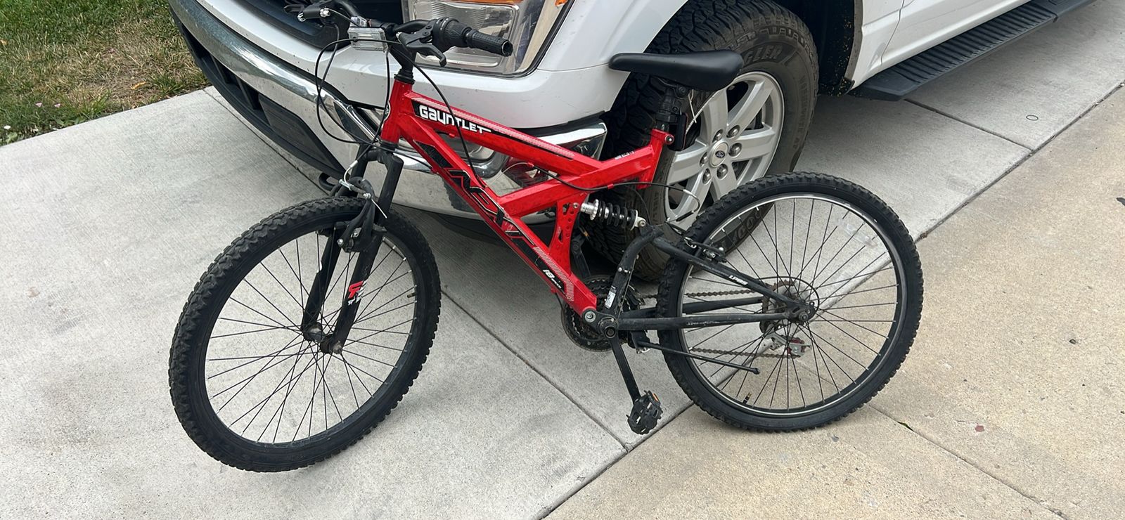 NEXT Gauntlet Full Suspension Mountain Bike - Red