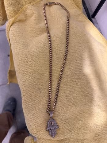 Main image 3