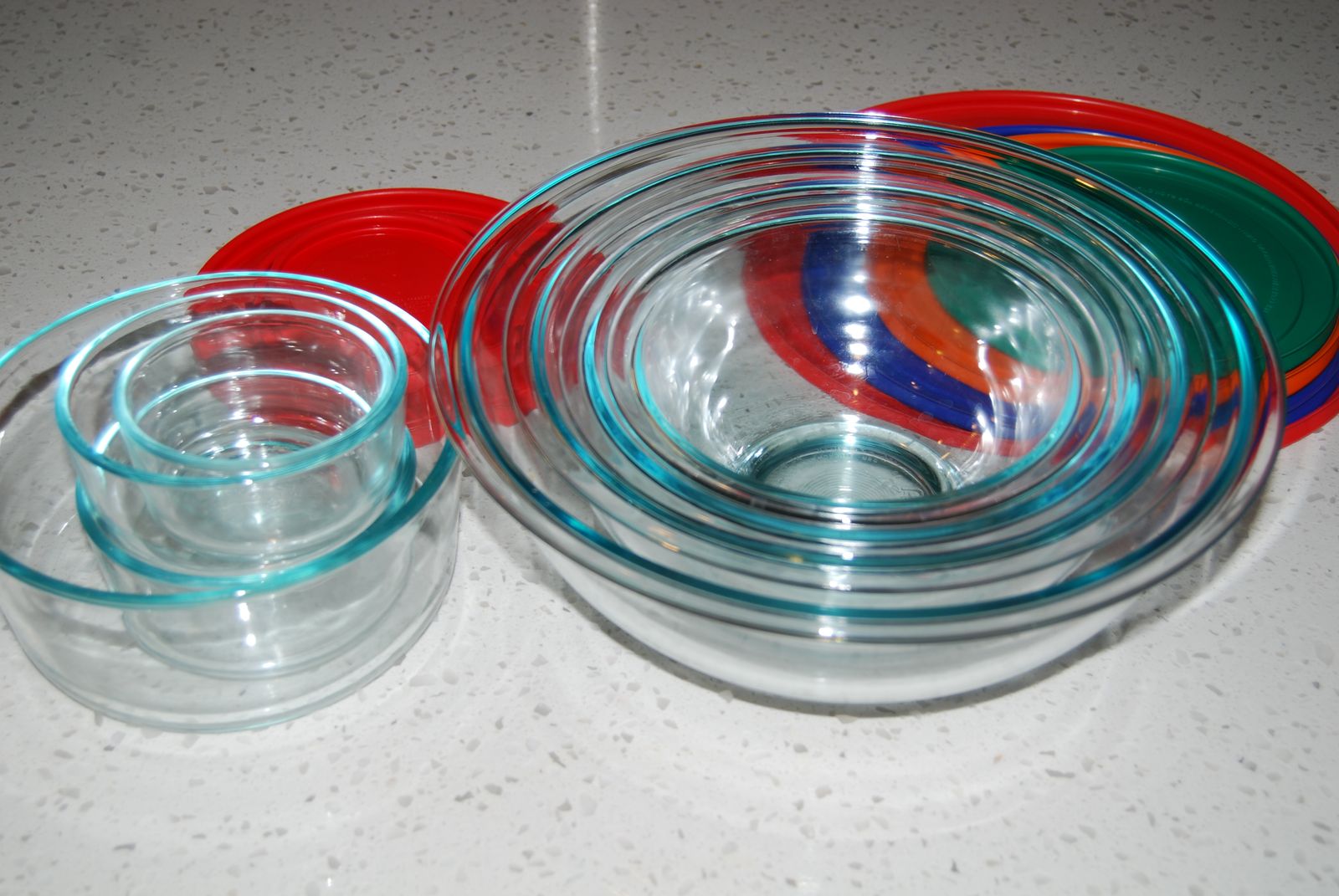 Pyrex mixing and storage bowls