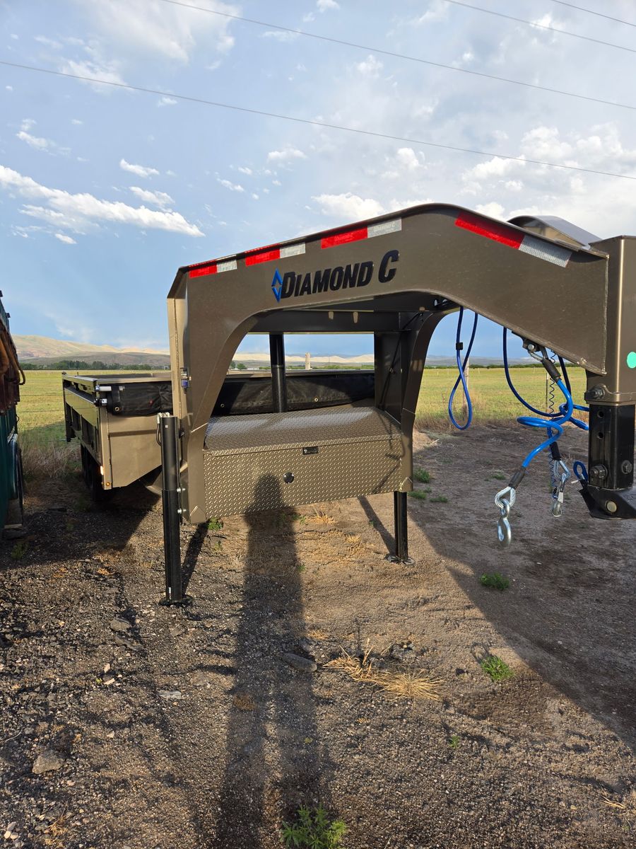 Diamond C DOD Trailer