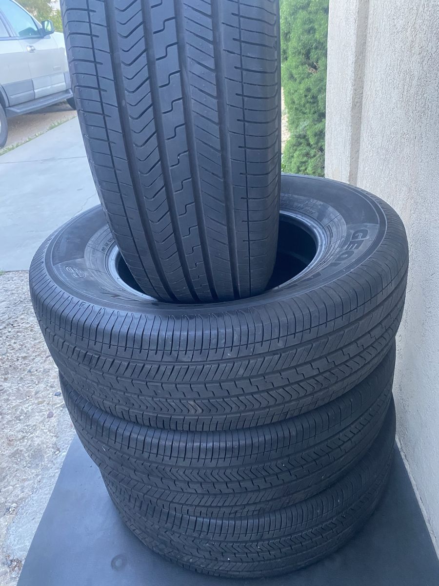245/70R17 Yokohama Geolandar X-CV