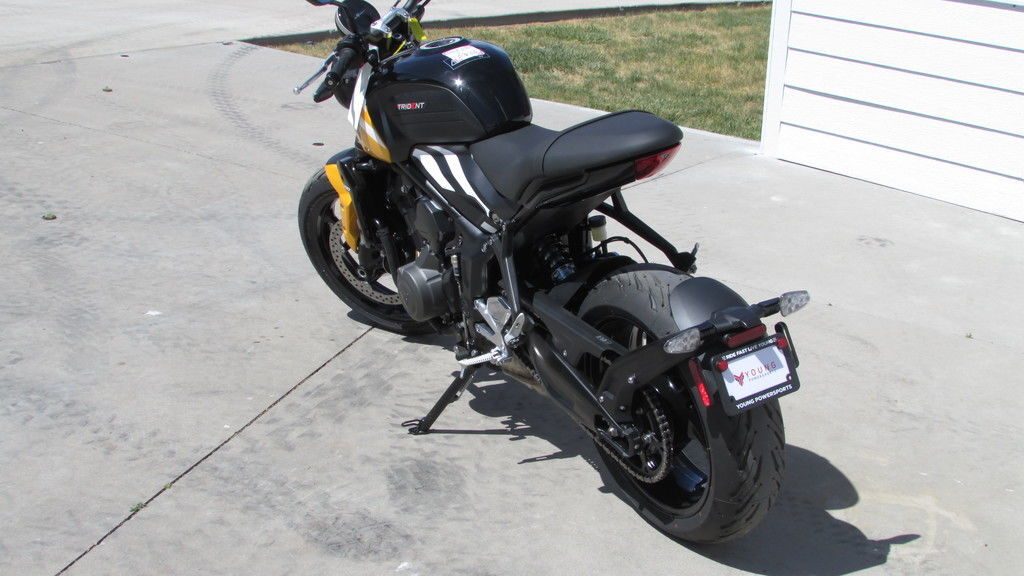 2025 Triumph Trident 660 Cosmic Yellow/Sapphire Black
