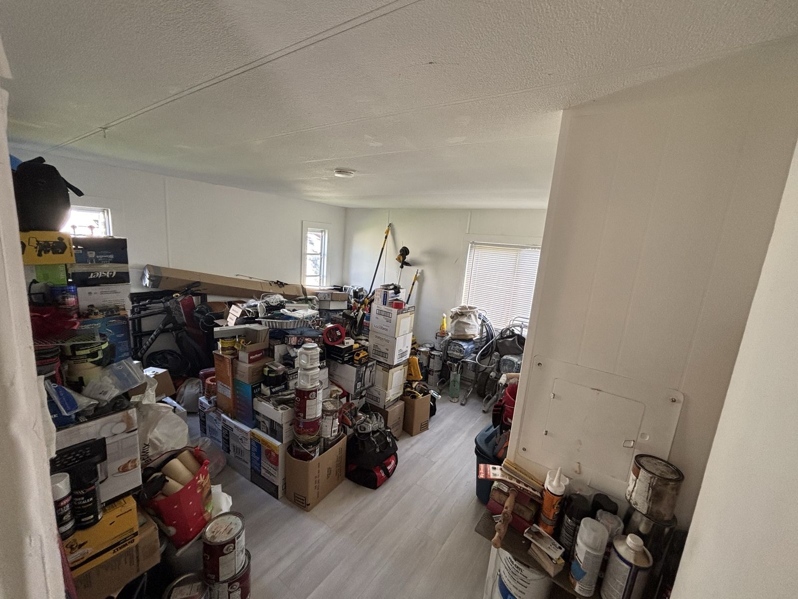 Main image 11