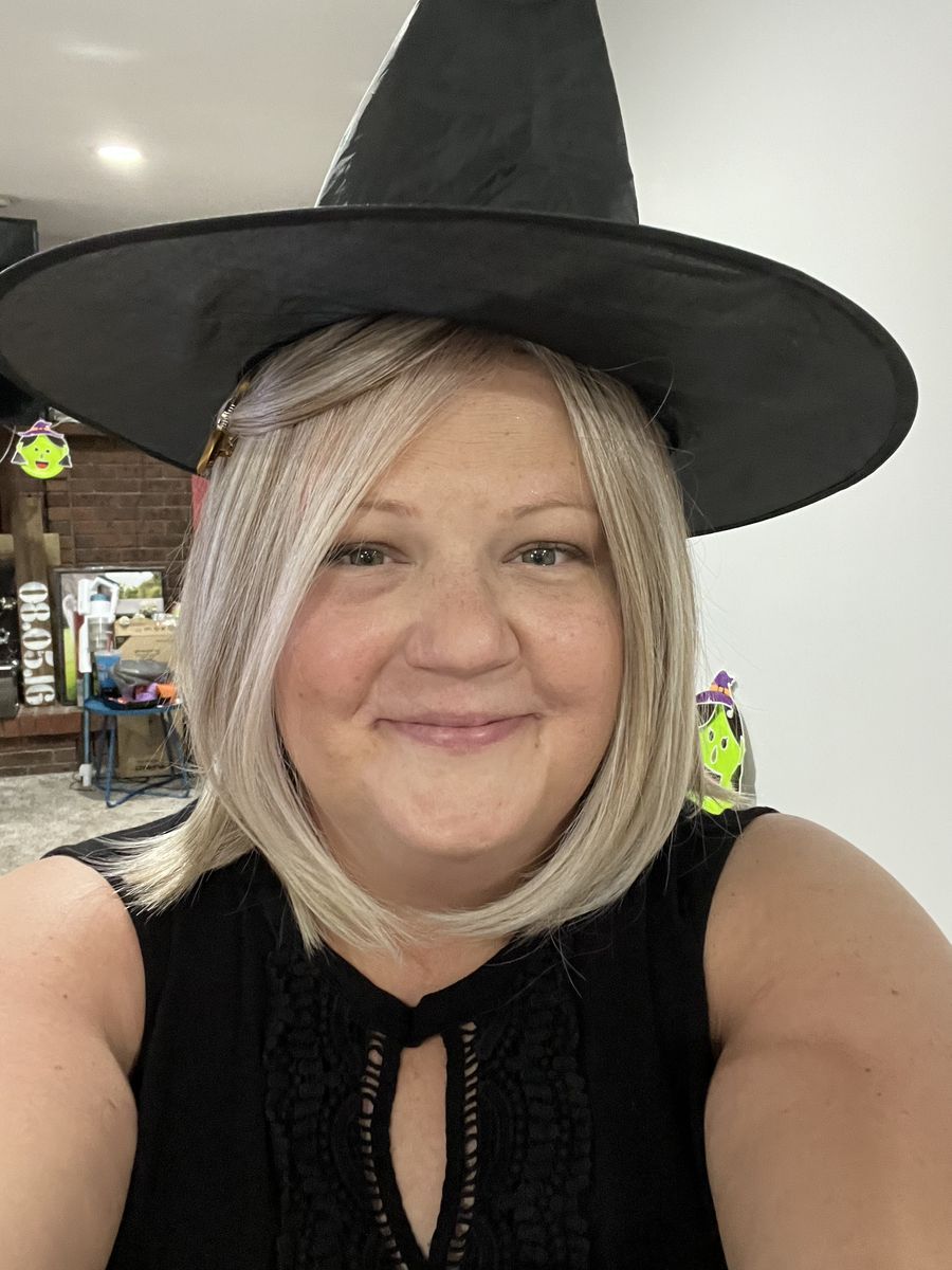 Raquel Welch | Light Ash Blonde Wig Deal!