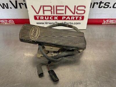 Used Peterbilt Left Electronic Throttle Pedal, Part # D21-6002
