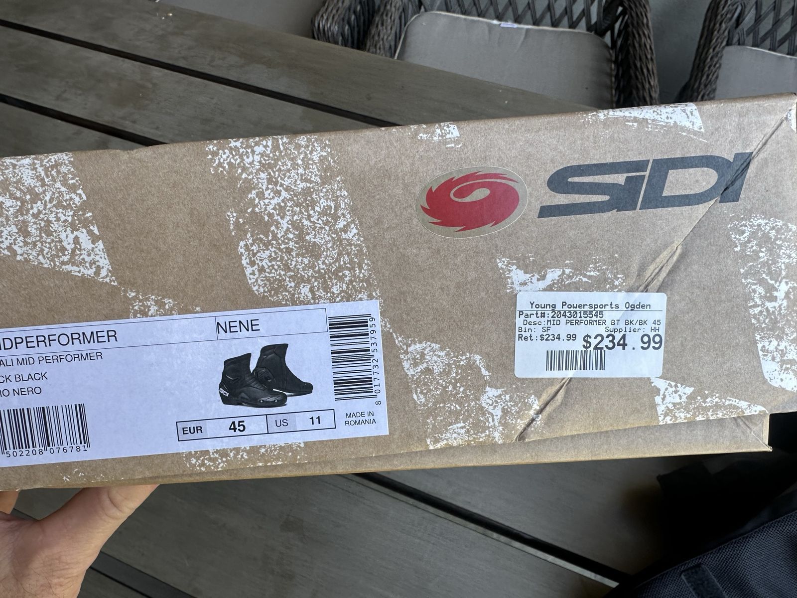 Main image 4