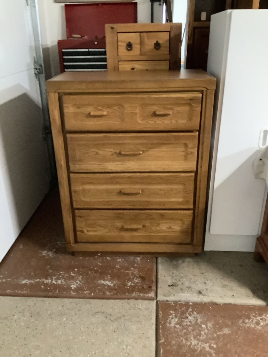 Solid Oak 4 Drawer Dresser