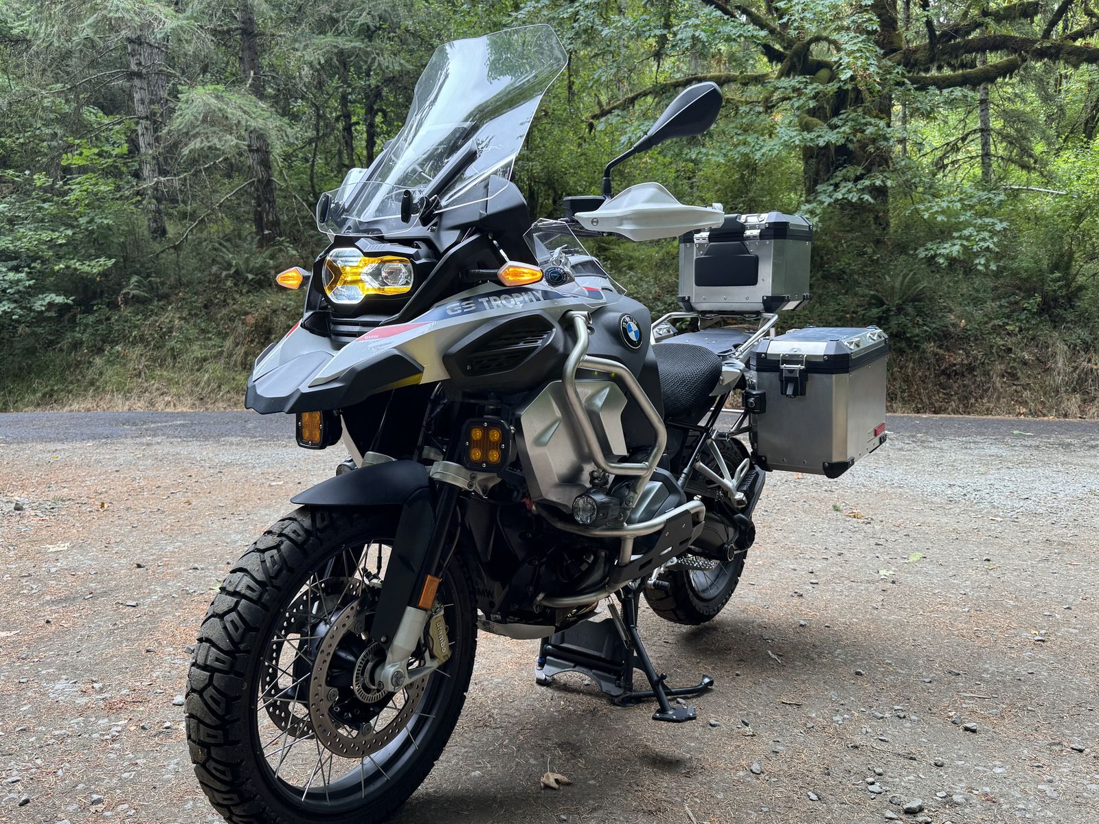 2023 BMW r 1250 GS Adventure Trophy low