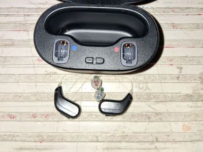 2 OTICON INTENT 2 hearing aids