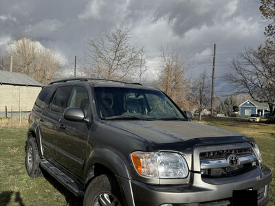 2005 TOYOTA SEQUOIA SR5