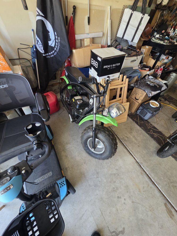 Colemen 196cc Mimi Scooter