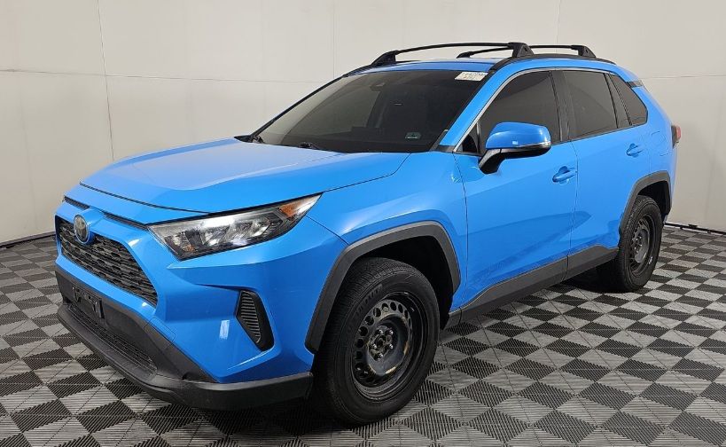 2019 Toyota RAV4 LE