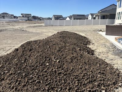 Clean Fill Dirt For Leveling Grade & Filling Holes