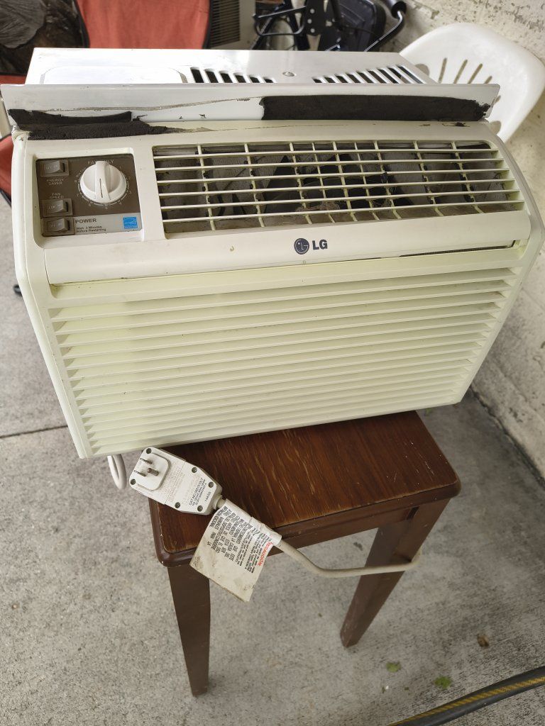 LG Window Air Conditioner