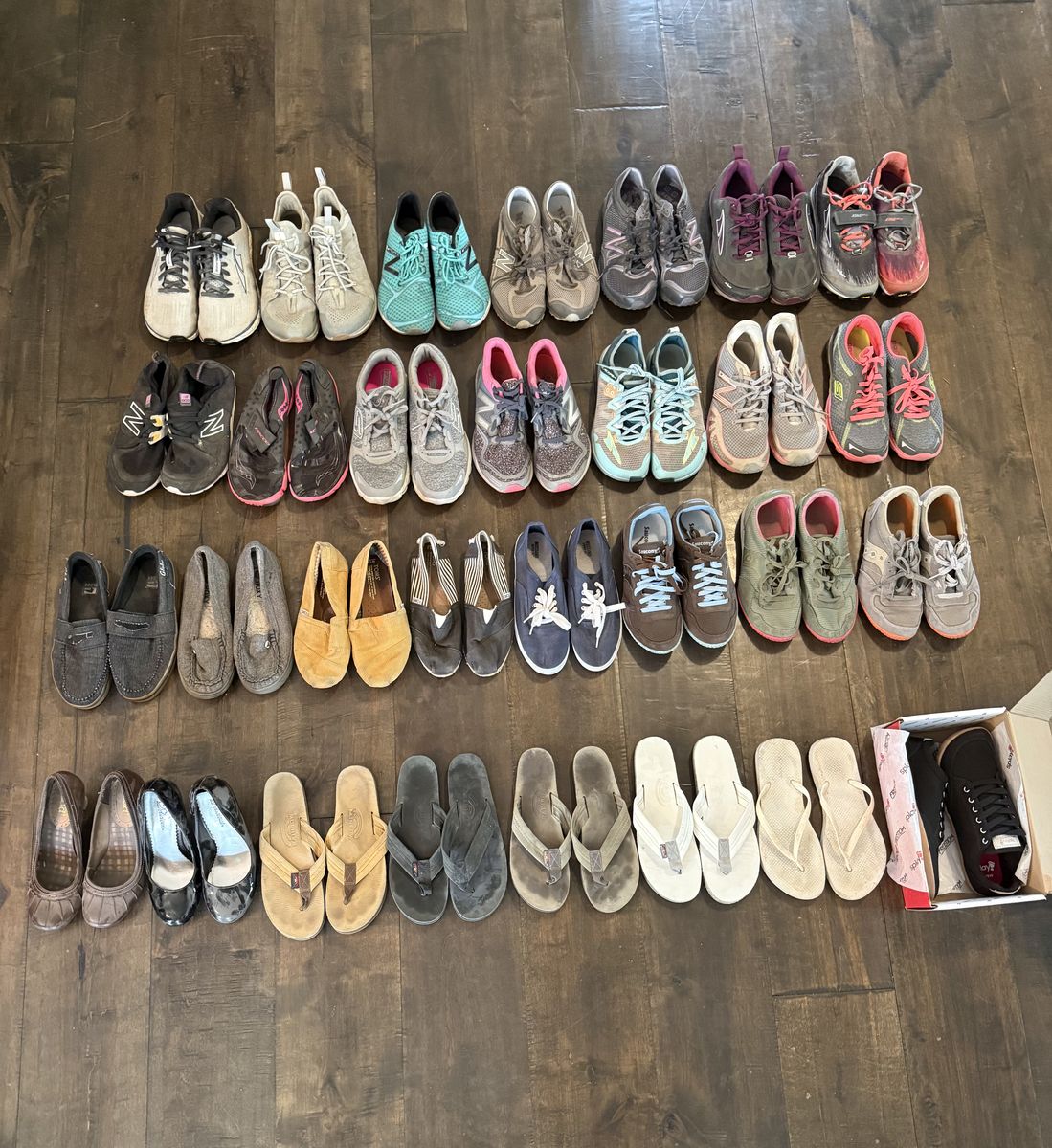 W's 8.5-9 RUNNING & CASUAL shoes