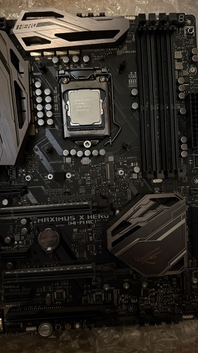 Asus Maximus X Hero (WiFi) Motherboard + Intel i7-8700k CPU