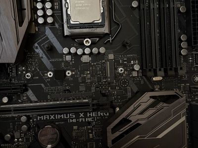 Asus Maximus X Hero (WiFi) Motherboard + Intel i7-8700k CPU