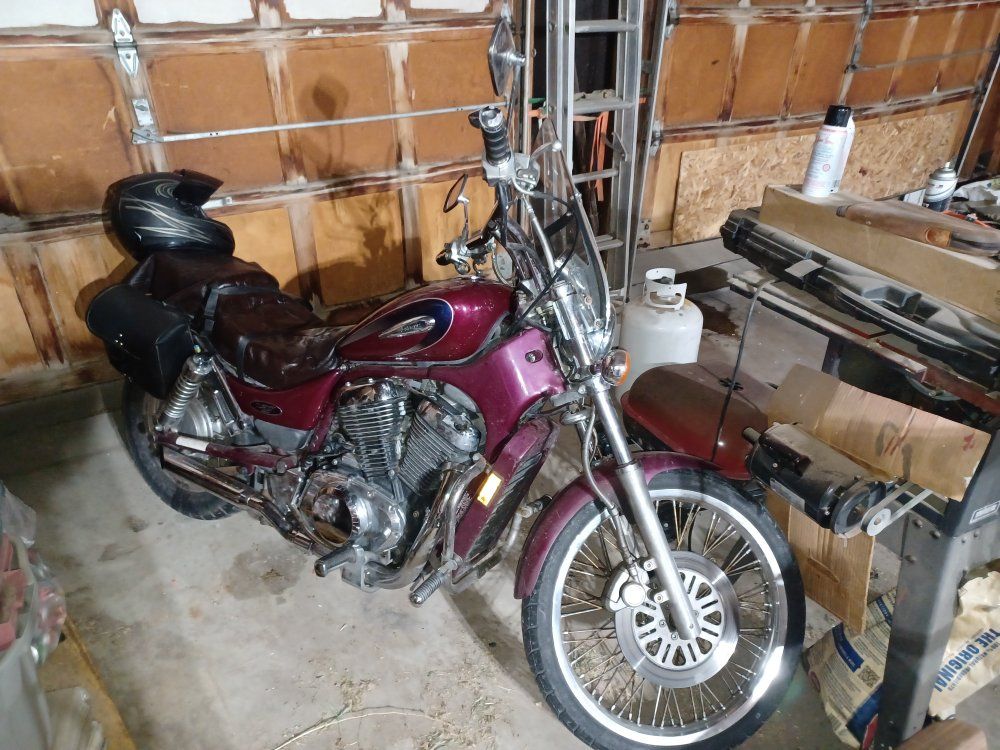 '99 SUZUKI INTRUDER VS 800-OPEN TO OFFERS**