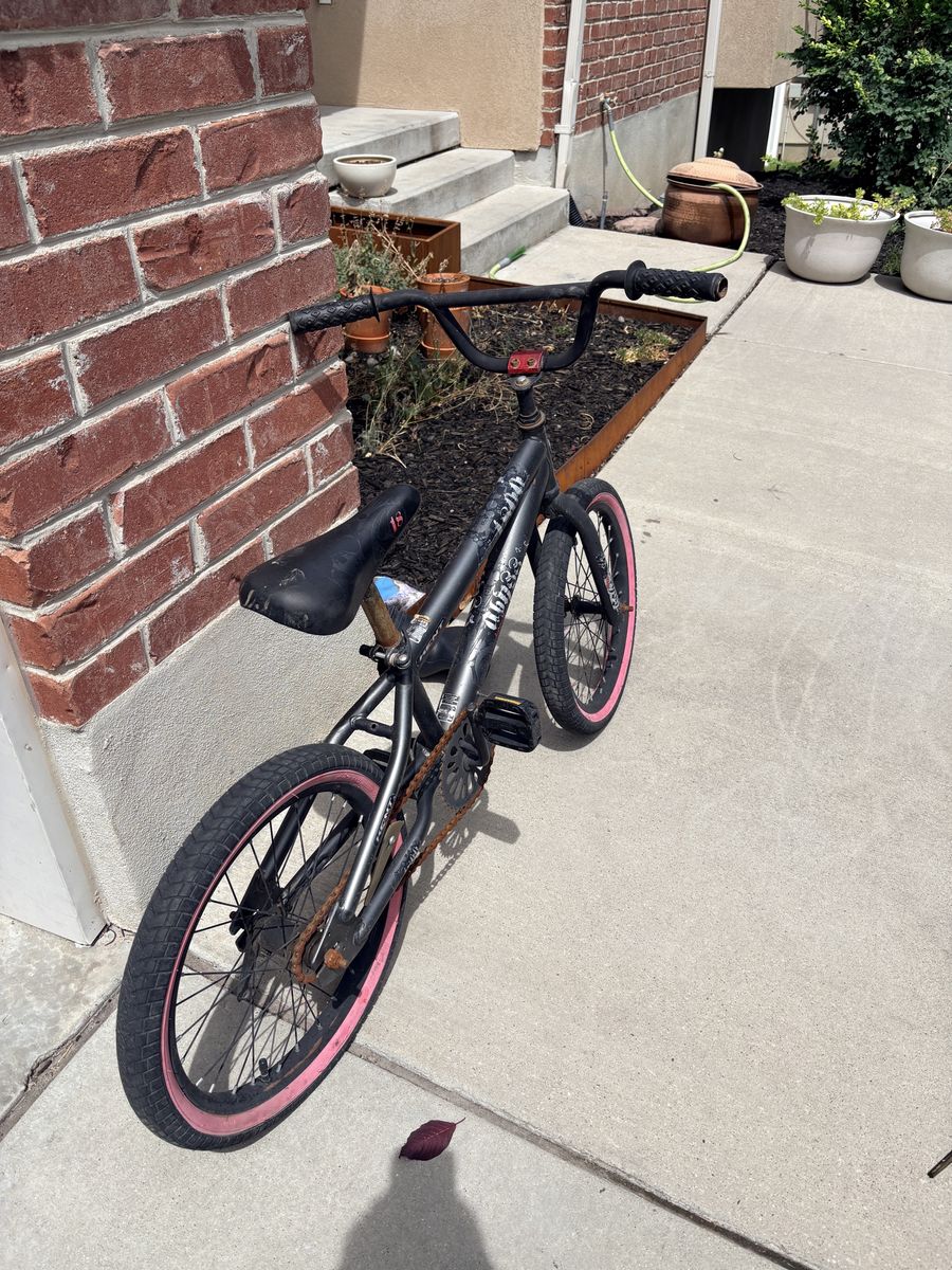 Kent 18 inch BMX Bike Gray and red Used