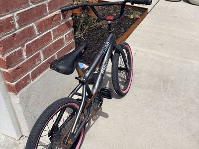 Kent 18 inch BMX Bike Gray and red Used