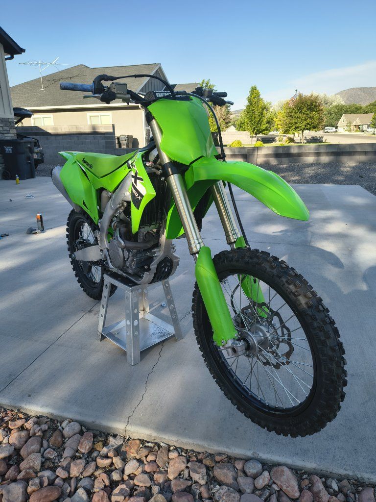 Main image 3