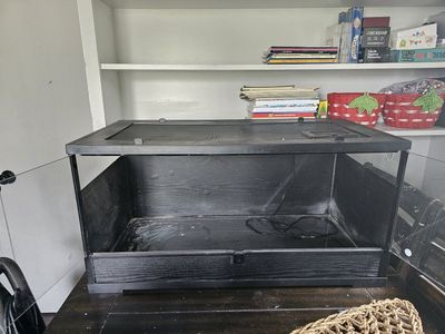 36x18x18 REPTILE ENCLOSURE + HUGE SUPPLY LOT - $225 OBO