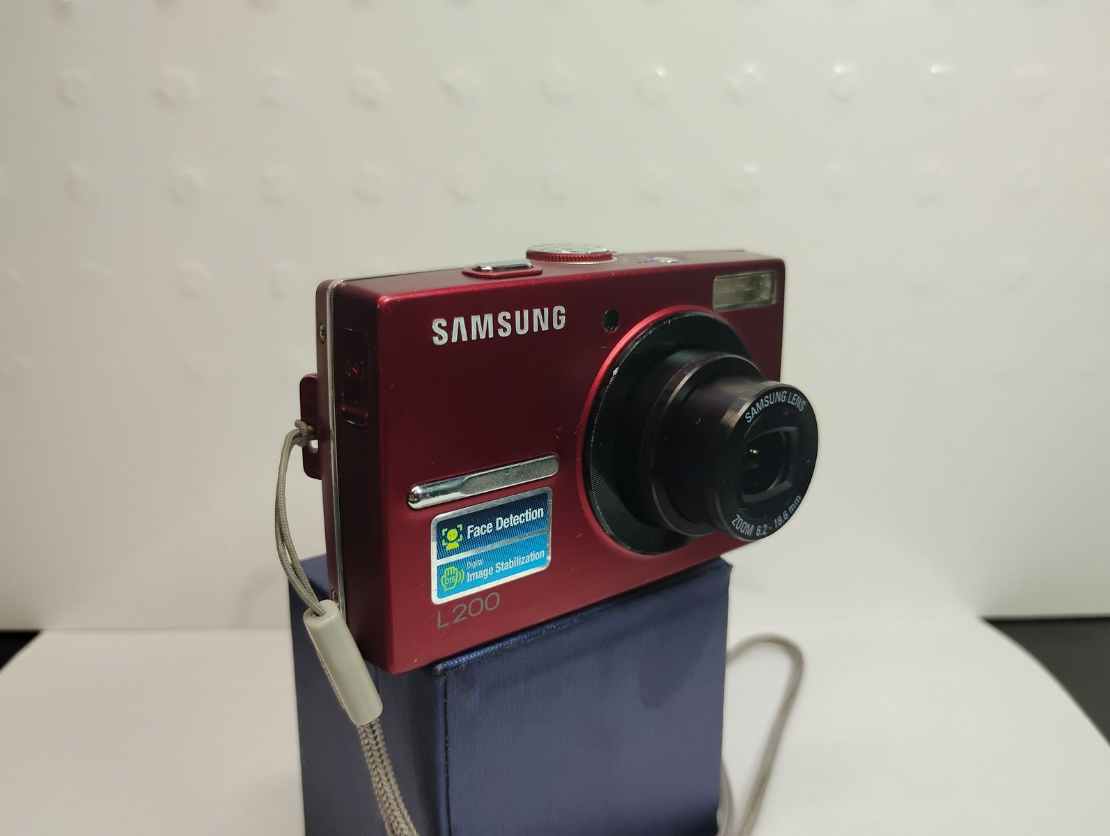 Main image 2