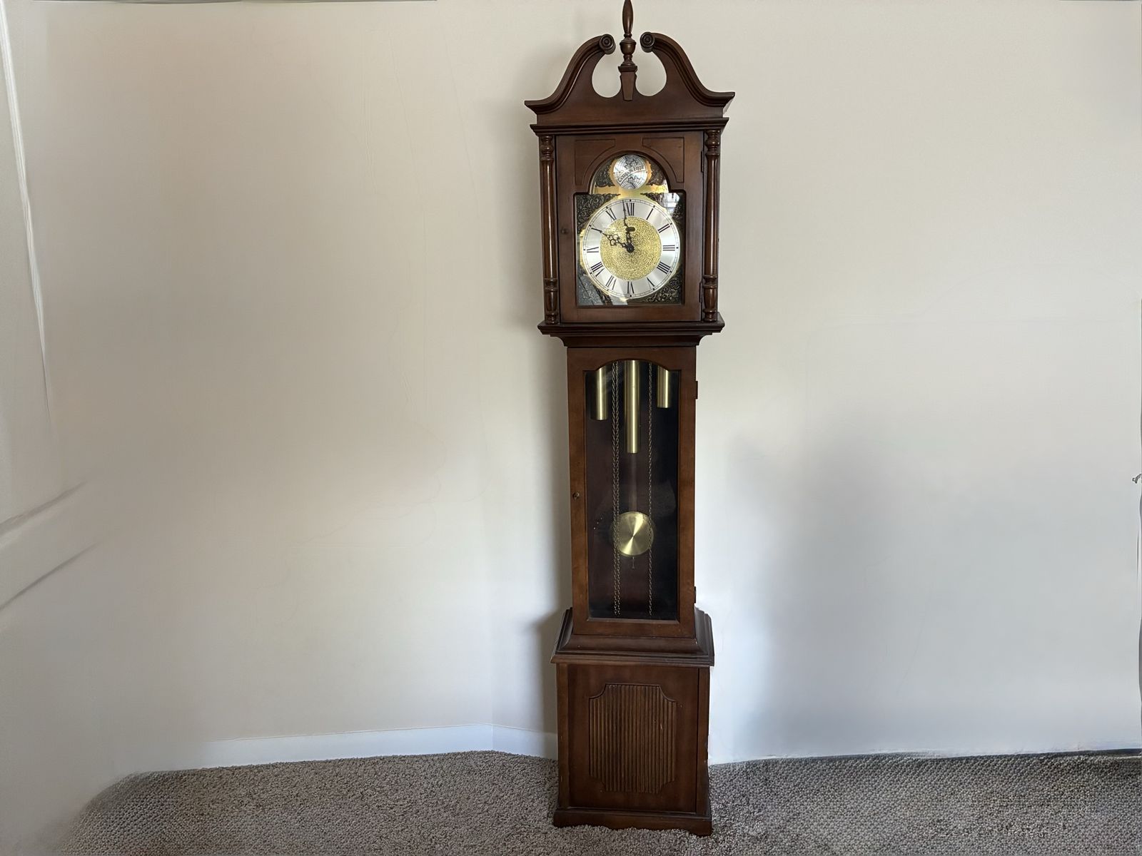 Vintage Ridgeway Grandmother Clock