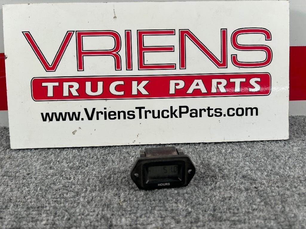 N430-0200 HOUR METER