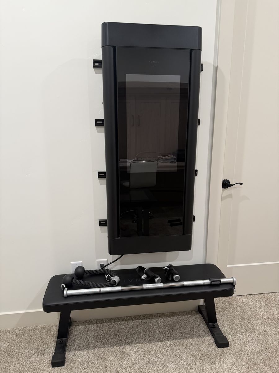 Tonal Complete Smart Home Gym w/ Accessories & Extended Mount-Excellent Condition