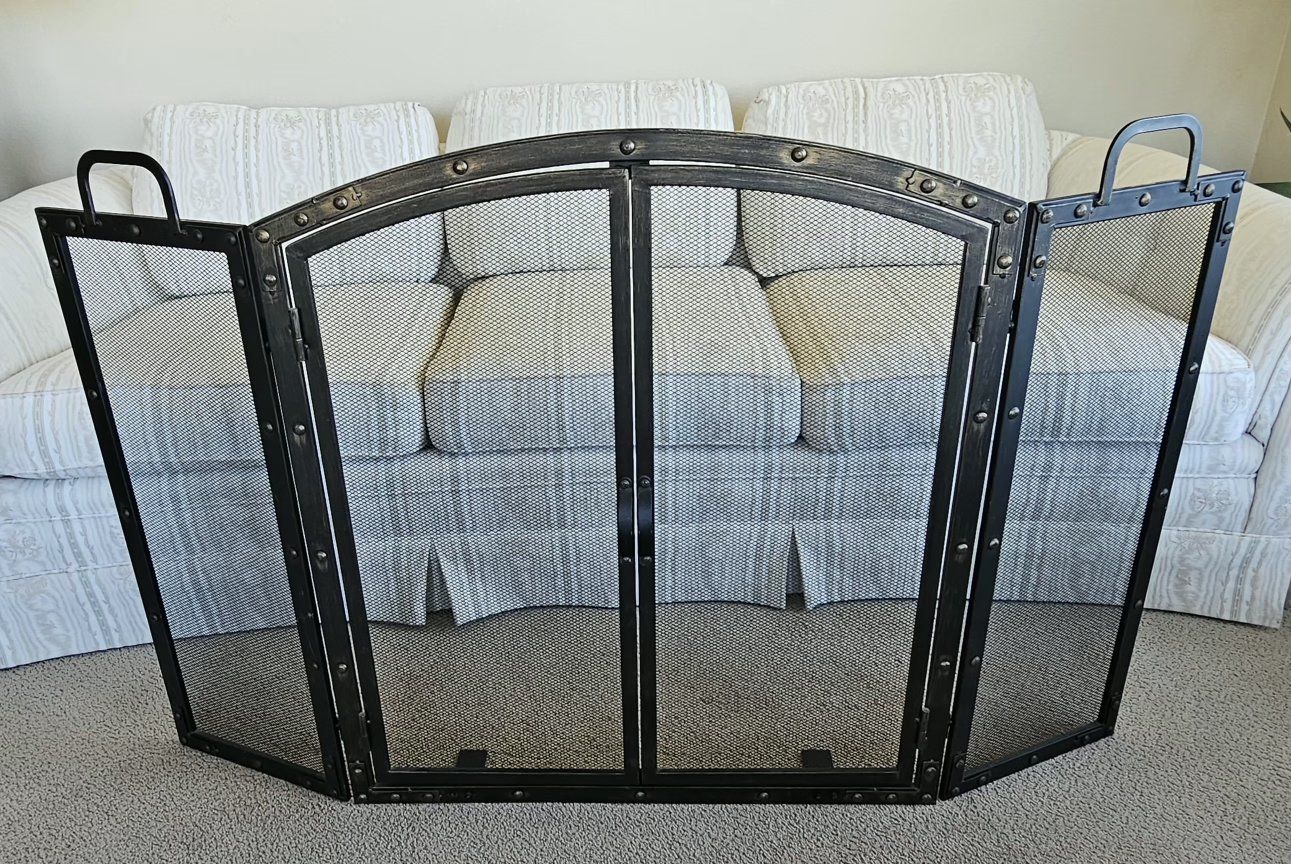 Arched Black Metal Fireplace Screen with Doors, 2 Side Pannels and 2 Doors in the Middle 55"Lonf 34" Tall