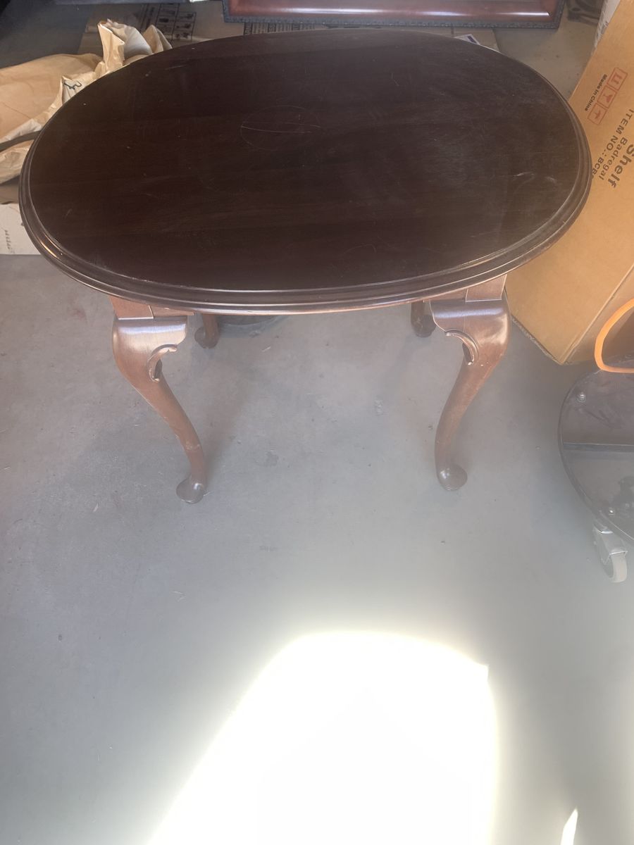 ETHAN ALLAN OVAL END TABLE