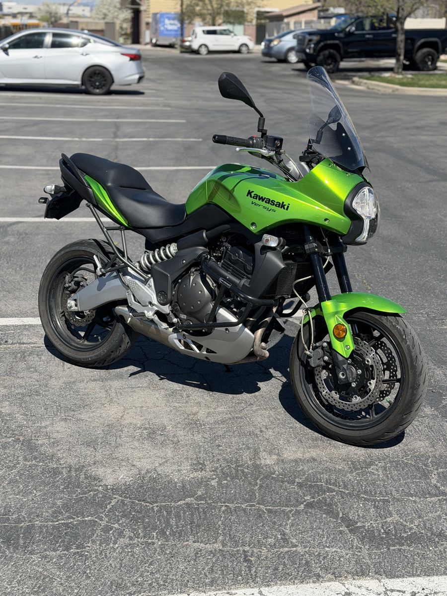 CLEAN Kawaski Versys 650 Efi