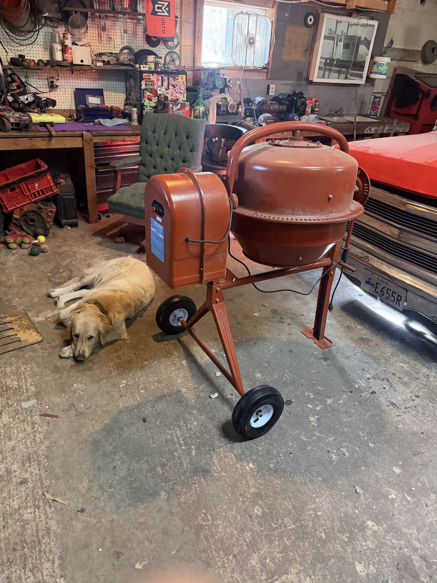 CENTRAL MACHINERY 3-1/2 cu. ft. Cement Mixer